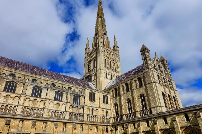 Norwich same day courier service | Eurosonix