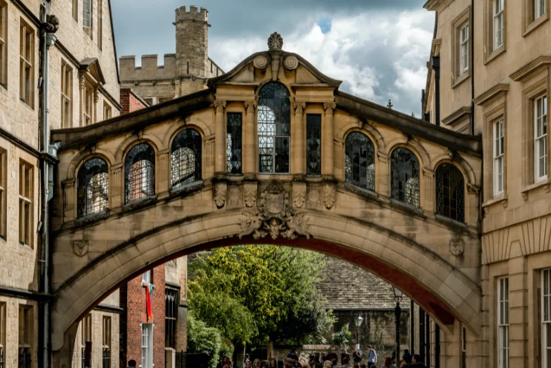 Oxford same day courier services | Eurosonix