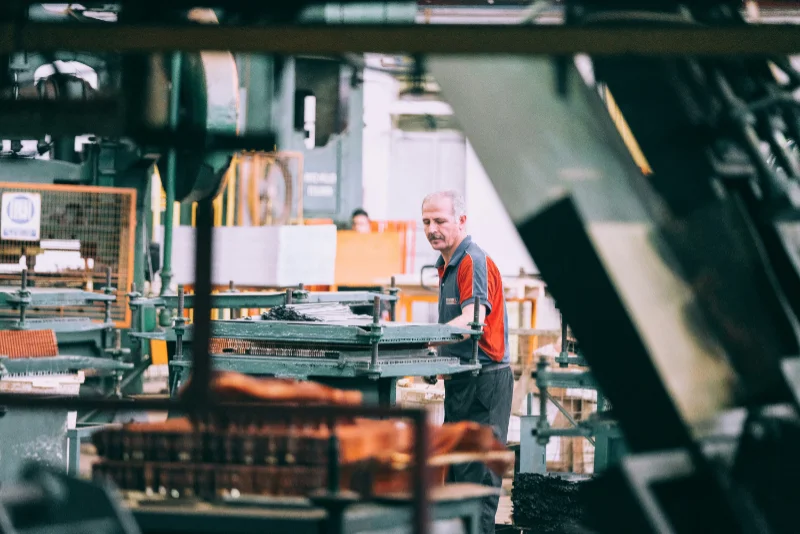 Manufacturing and industrial courier services